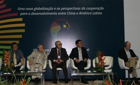  Pesquisadores defendem aproximação da América Latina com a China.